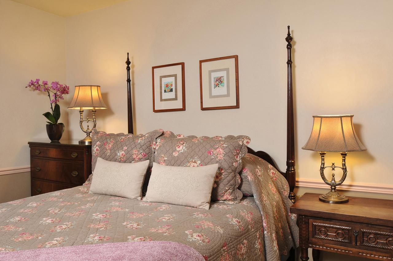 1795 Acorn Inn Bed And Breakfast Canandaigua Exteriér fotografie
